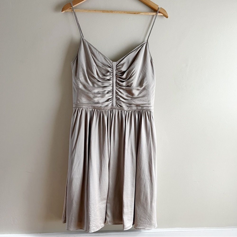 Banana Republic 100% Silk Champagne Mini Dress Ruched‎ Bodice, Size 6
